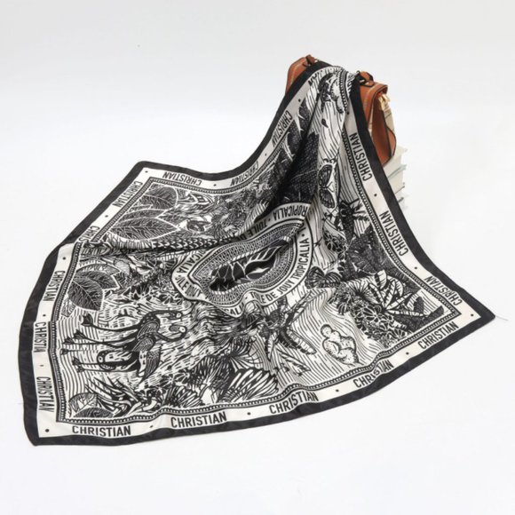 Black geometric print square scarf - Picture 1 of 5